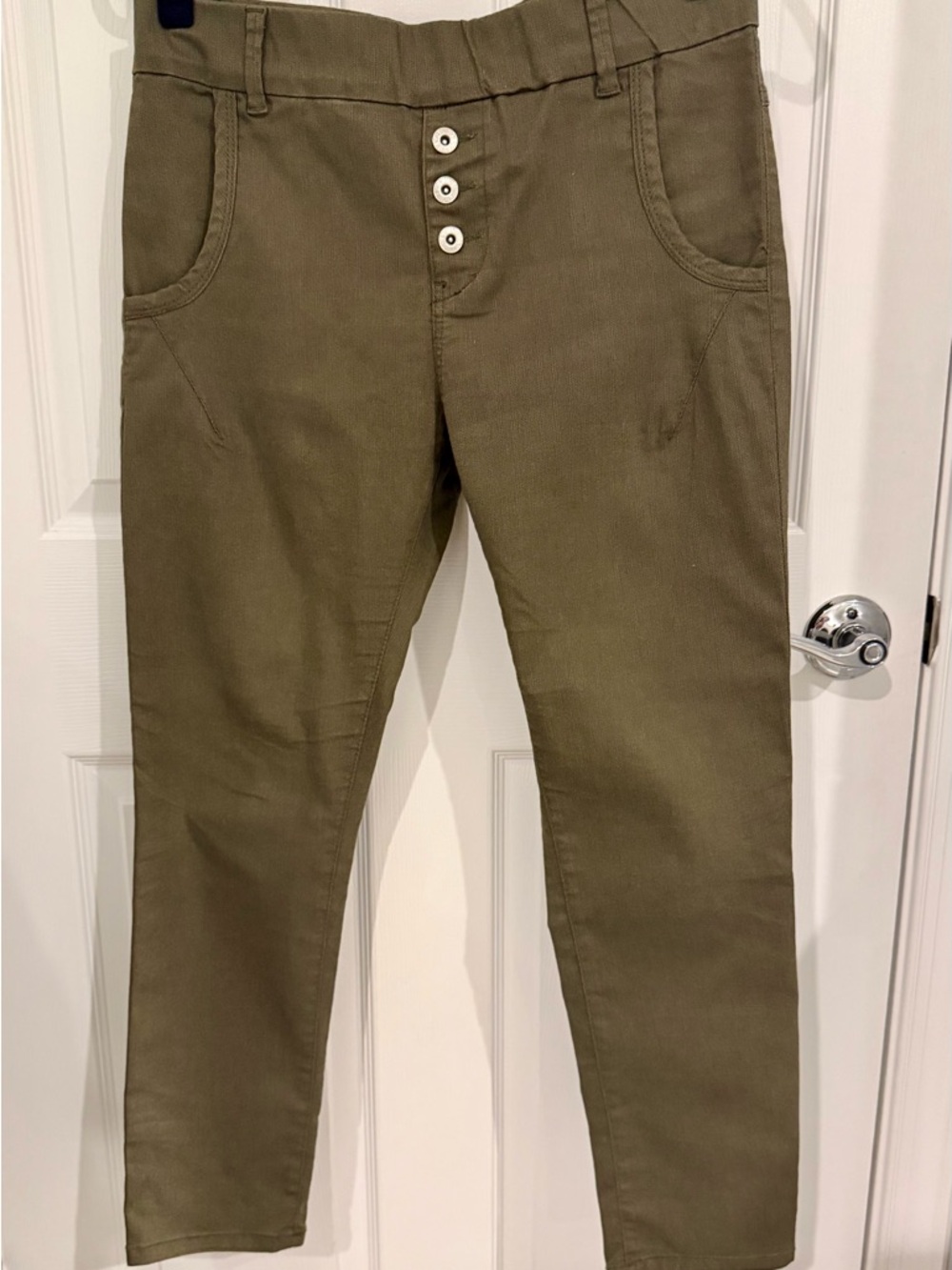 Bevy FLOG Ronit Pants in Army Green — Size 29